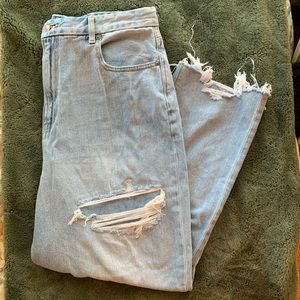 Curvy American Eagle Mom Jeans